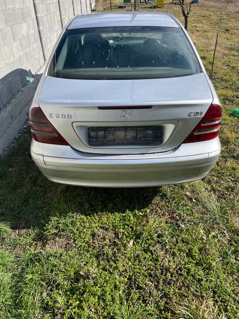 Mercedes-Benz C 200 Cdi, снимка 6 - Автомобили и джипове - 49373256