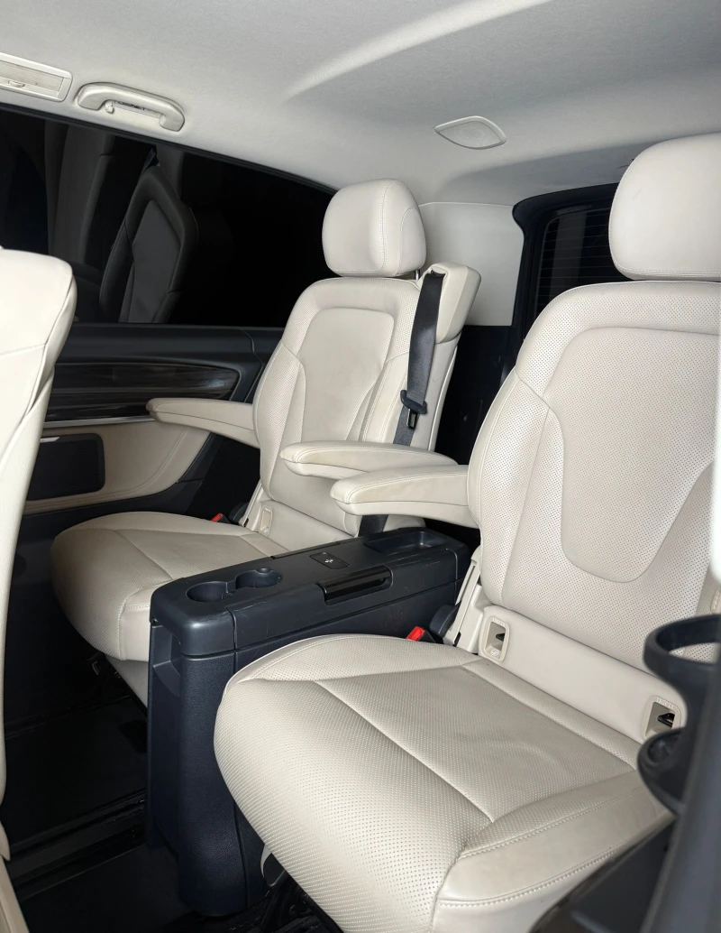 Mercedes-Benz V 300 V250* AMG* 4Matic* ExtraLong* Avantgarde* Burmeste, снимка 10 - Автомобили и джипове - 51063165
