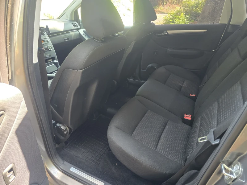 Mercedes-Benz B 200 B200 TURBO, снимка 9 - Автомобили и джипове - 52325123