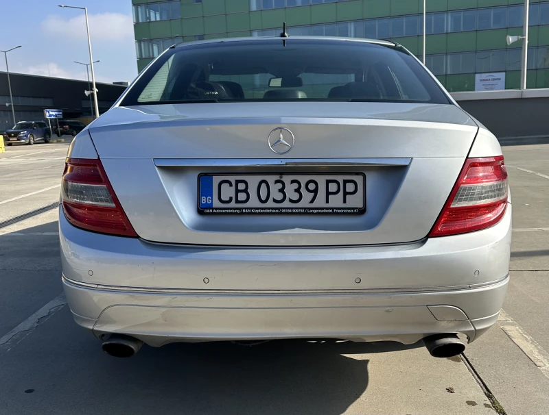 Mercedes-Benz C 320, снимка 3 - Автомобили и джипове - 52632013