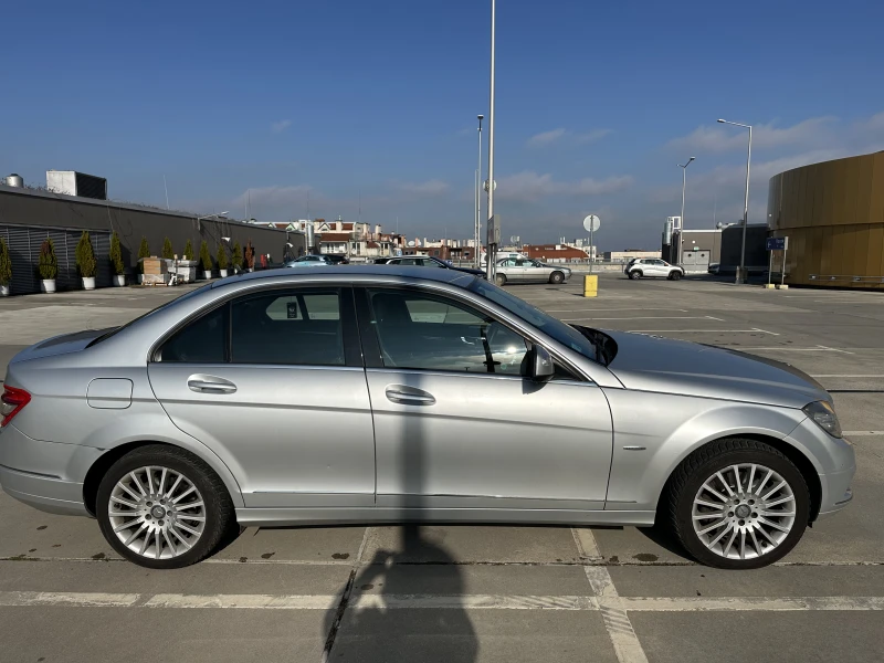 Mercedes-Benz C 320, снимка 5 - Автомобили и джипове - 52632013