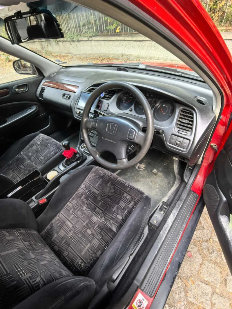 Honda Accord Седан, снимка 4 - Автомобили и джипове - 52844036