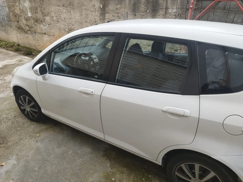 Honda Jazz, снимка 9 - Автомобили и джипове - 52711170