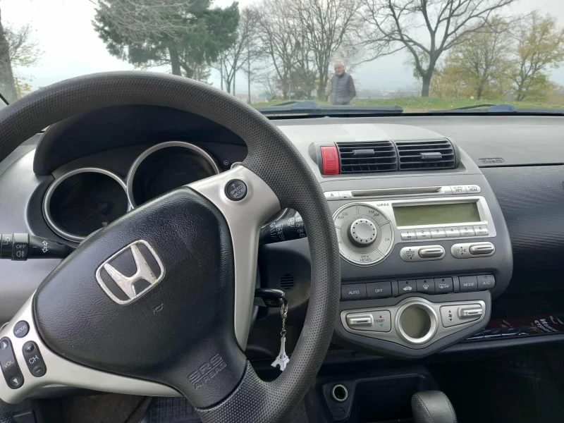 Honda Jazz, снимка 7 - Автомобили и джипове - 52711170