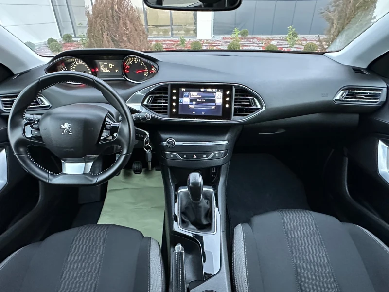Peugeot 308 1.6HDi/100кс/STYLE/Парктроник/Навигация/, снимка 10 - Автомобили и джипове - 52891727