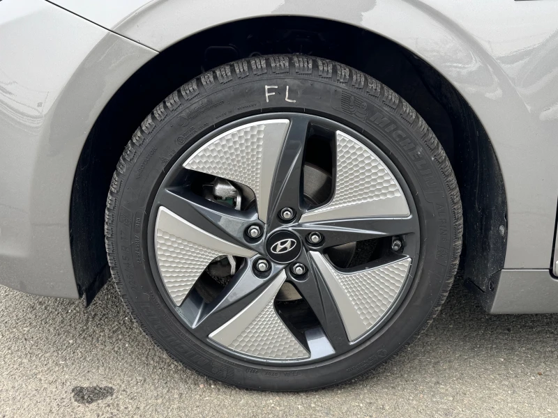 Hyundai Ioniq Exclusive, снимка 9 - Автомобили и джипове - 53364336