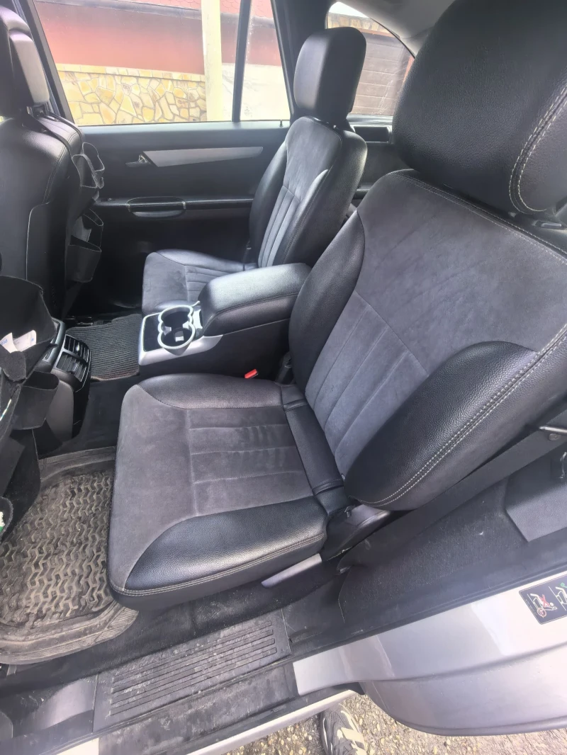 Mercedes-Benz R 320, снимка 9 - Автомобили и джипове - 53391802