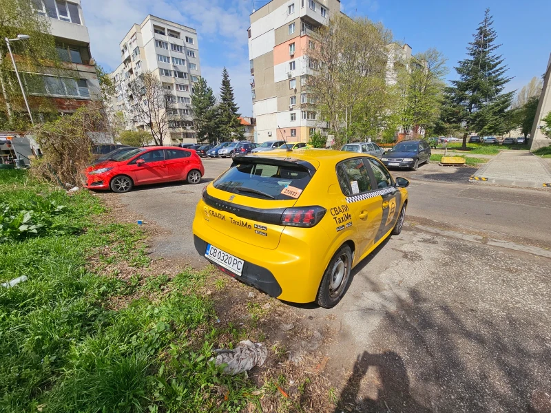 Peugeot 208, снимка 3 - Автомобили и джипове - 53516359