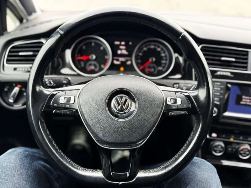 VW Golf * 5dr HB DSG 2.0 TDI Highline * CARFAX * ЦЕНА ДО Б, снимка 10 - Автомобили и джипове - 53529235