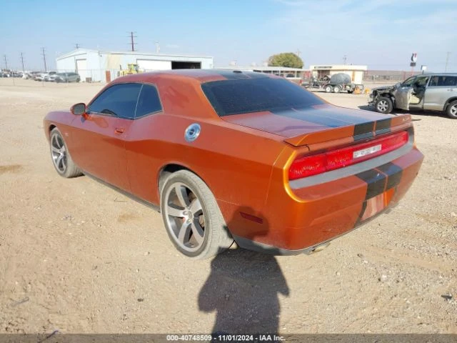 Dodge Challenger SRT8, снимка 3 - Автомобили и джипове - 48525060