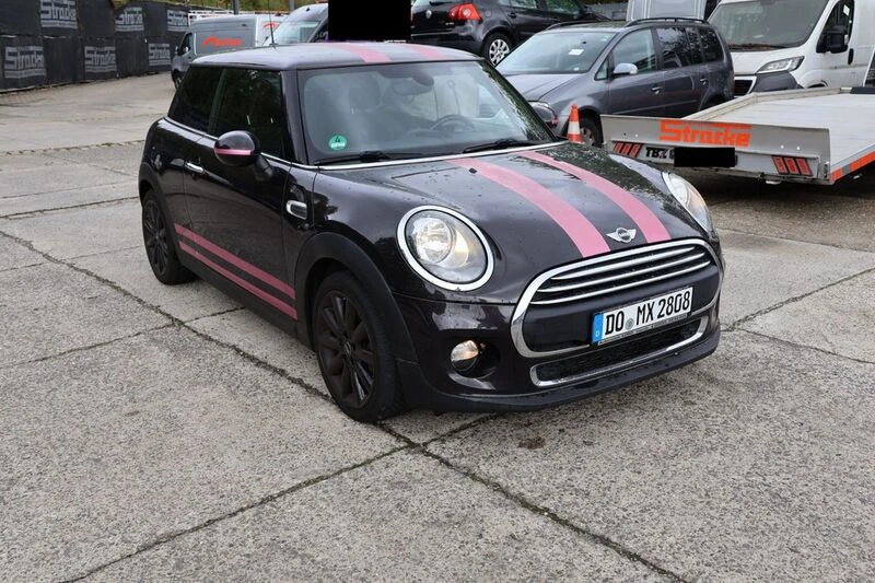 Mini One Pepper пакет, снимка 2 - Автомобили и джипове - 56096872