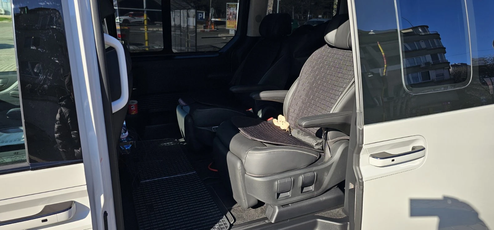 Hyundai Staria 6+ 1 | Mobile.bg   11