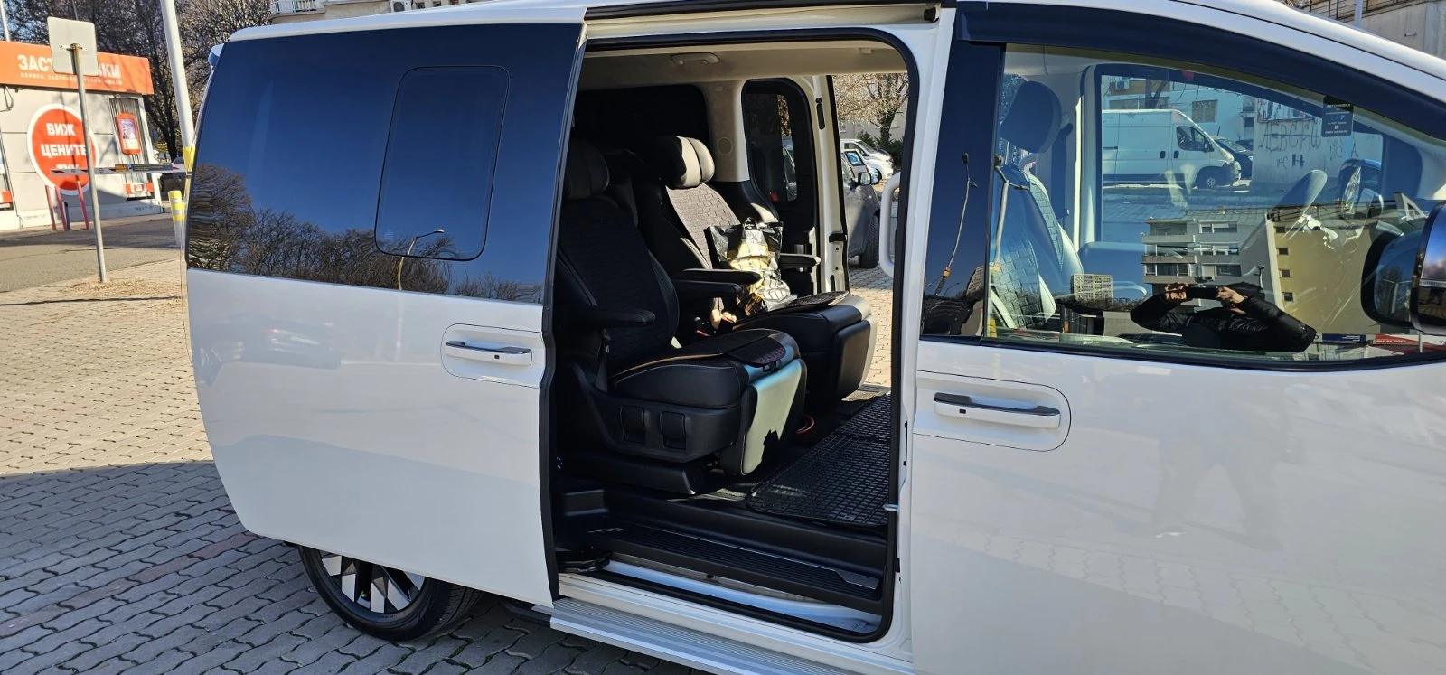 Hyundai Staria 6+ 1 | Mobile.bg   12