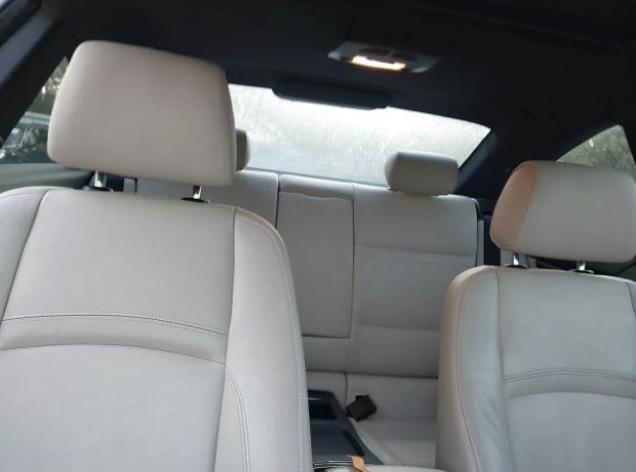 BMW 335 M-pack, два ключа, пера на волана  - изображение 8