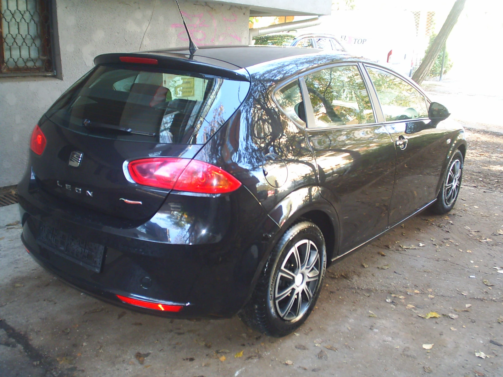 Seat Leon 1.6 TDI 105 . | Mobile.bg   3