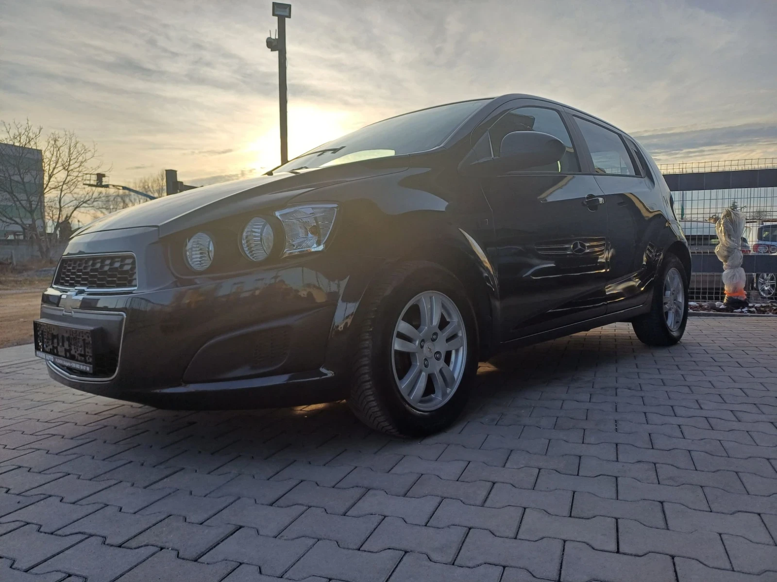 Chevrolet Aveo 1.4* Benzin* * Euro5*  | Mobile.bg   6