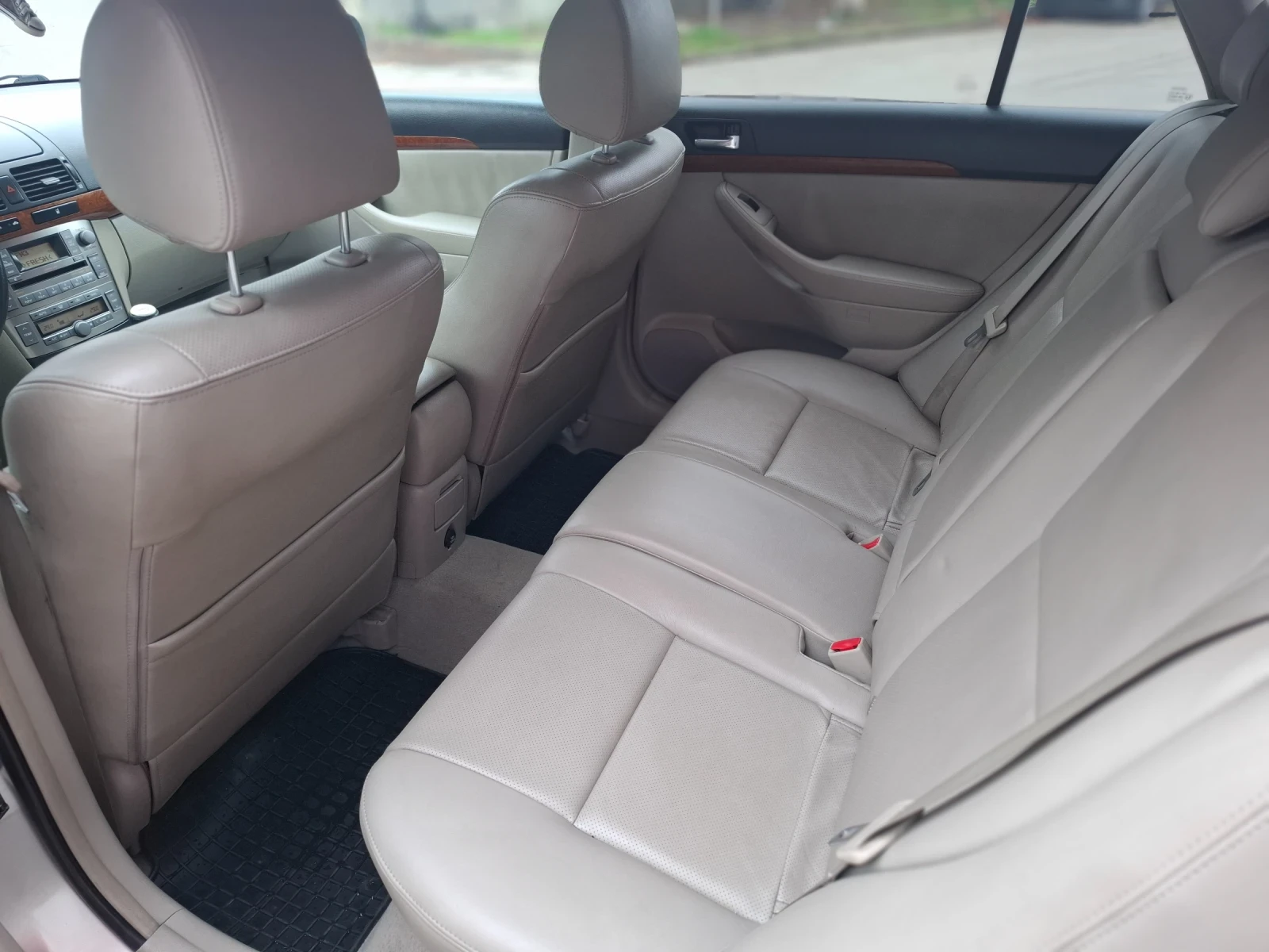 Toyota Avensis 2.0D4D 126hp *  * EURO 4 *  *  | Mobile.bg   12