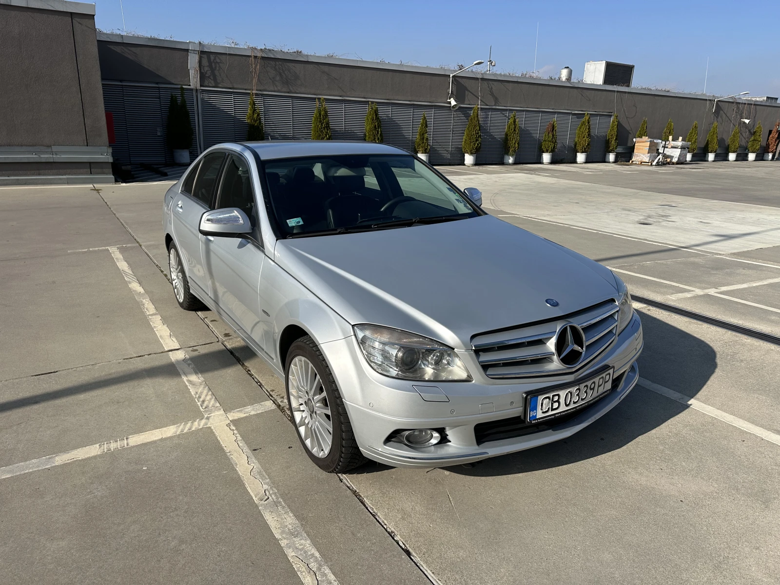 Mercedes-Benz C 320  - изображение 4