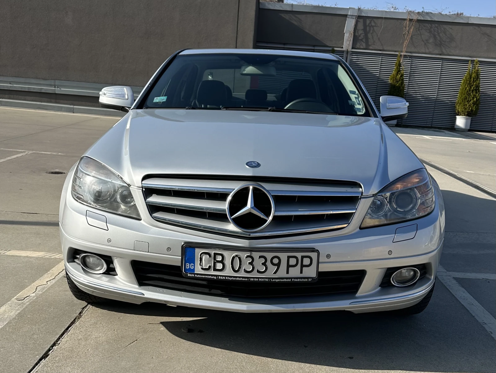 Mercedes-Benz C 320  - изображение 2