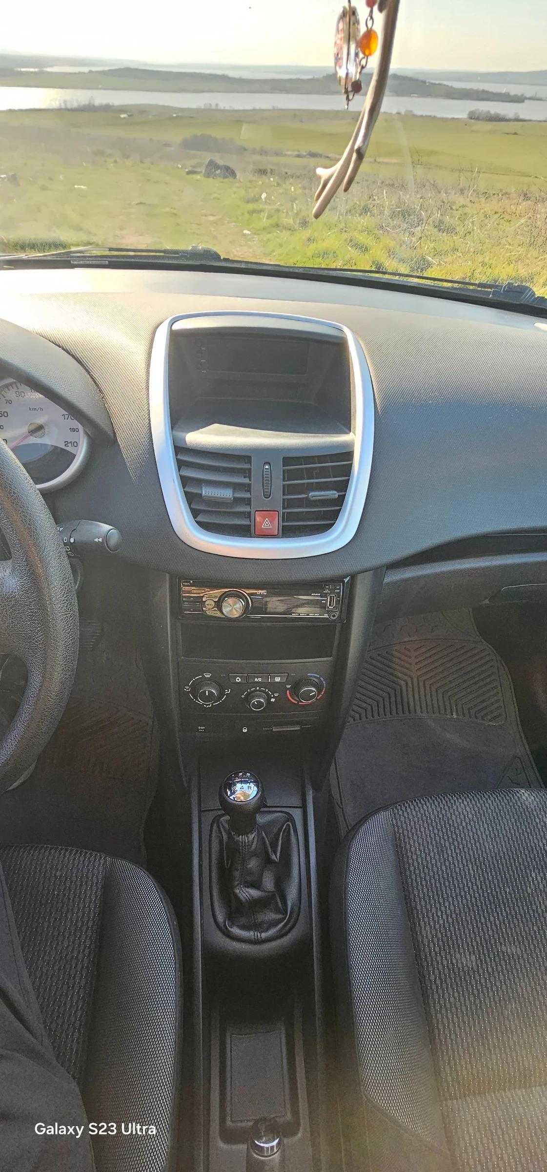 Peugeot 207, снимка 7 - Автомобили и джипове - 53747044