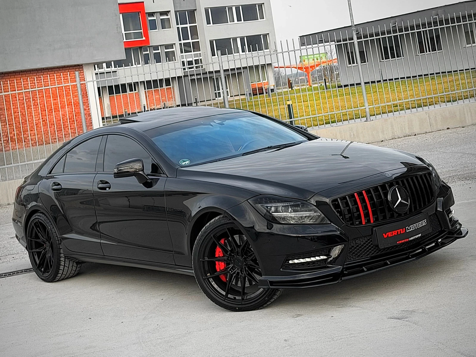 Mercedes-Benz CLS 500 AMG CARBON RENNTECH/ 3xTV/ 4MATIC/ NIGHT VISION/