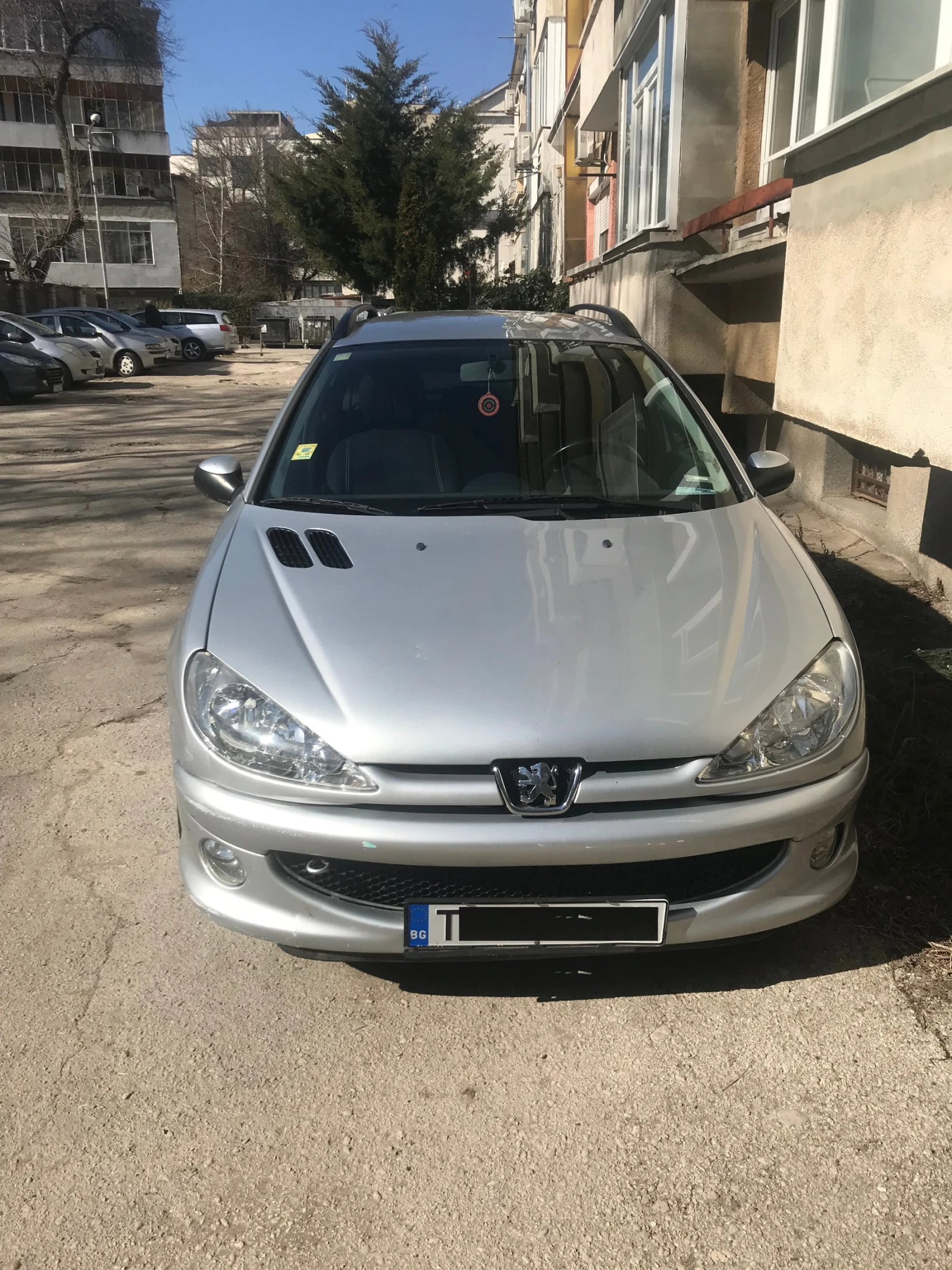 Peugeot 206
