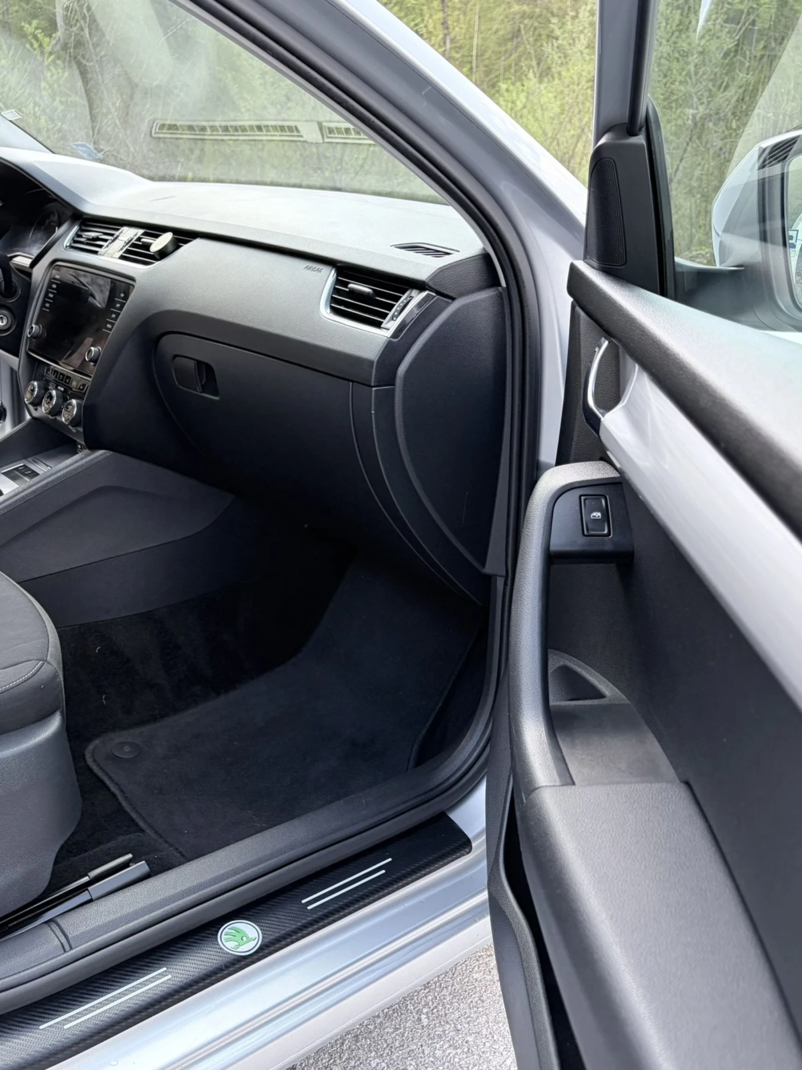 Skoda Octavia * FACELIFFT* , снимка 7 - Автомобили и джипове - 54283997