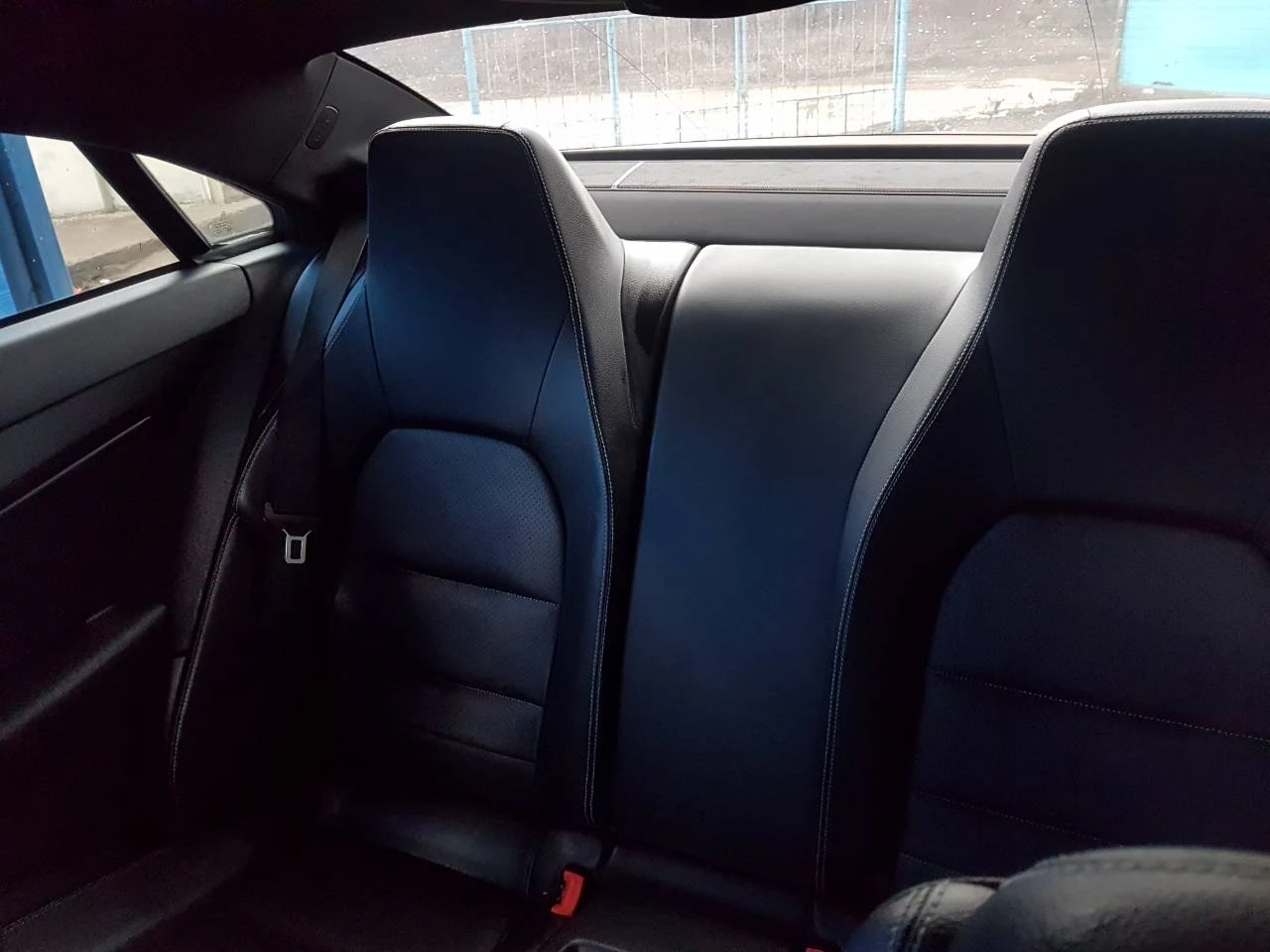 Mercedes-Benz E 220, снимка 8 - Автомобили и джипове - 54323413