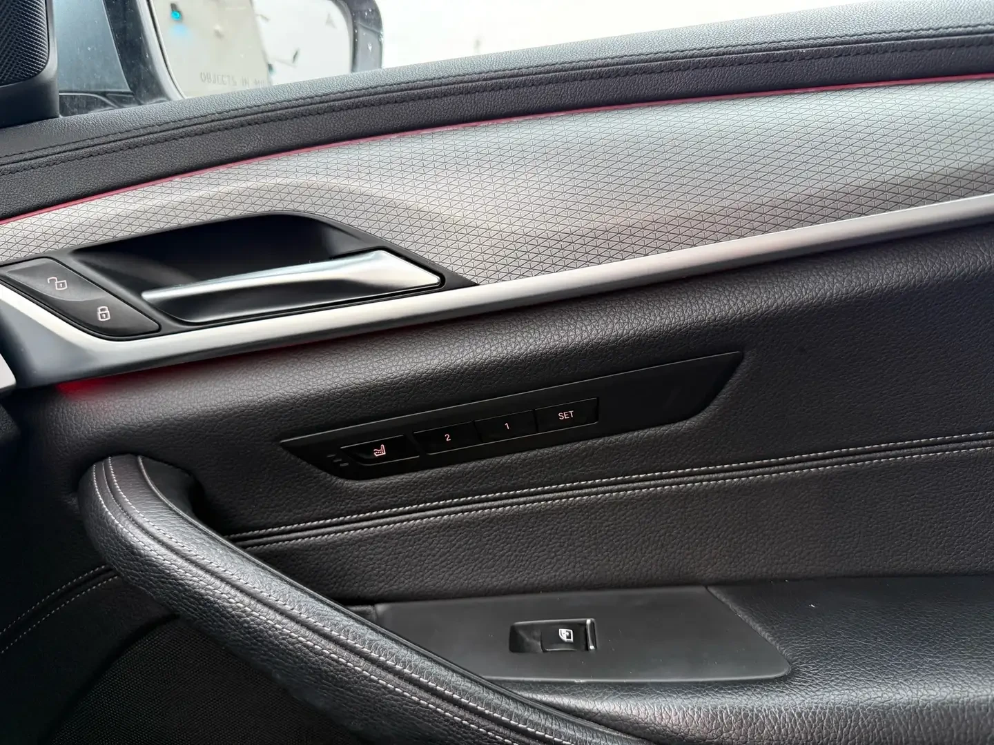 BMW 530 i  xDrive M-Pack , снимка 11 - Автомобили и джипове - 54606882