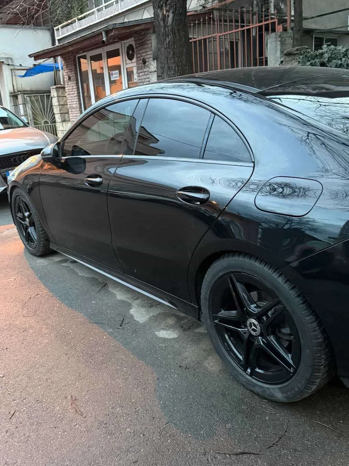 Mercedes-Benz CLA 180, снимка 7 - Автомобили и джипове - 54692582