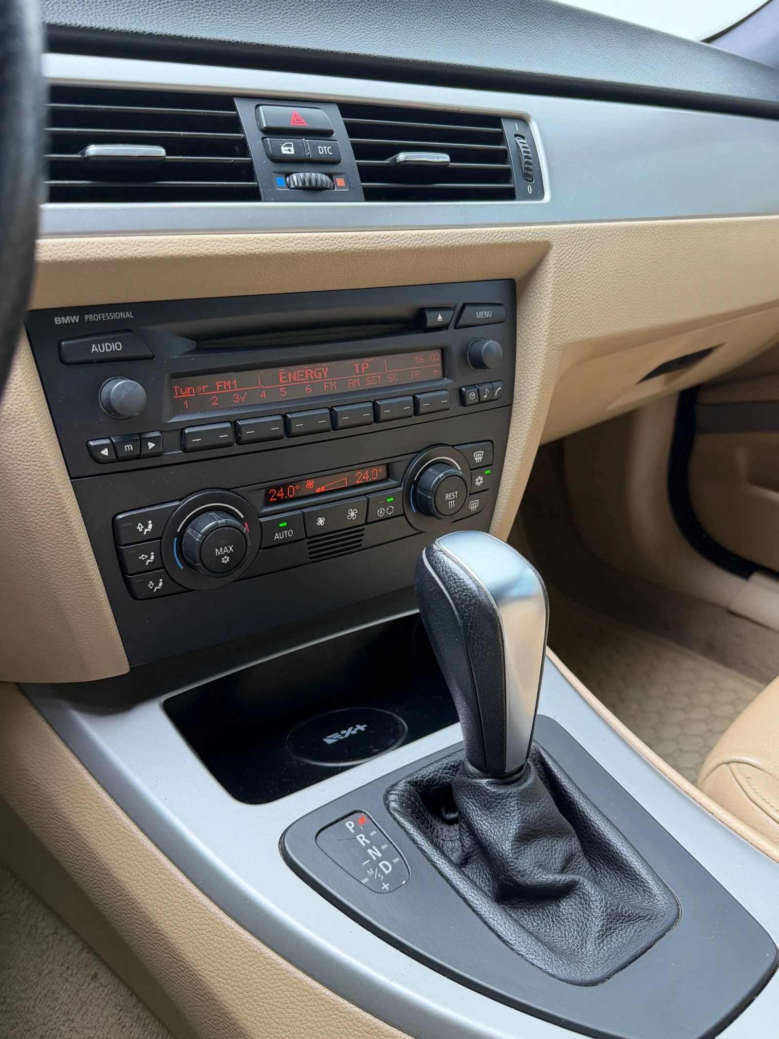 BMW 320, снимка 10 - Автомобили и джипове - 54721461