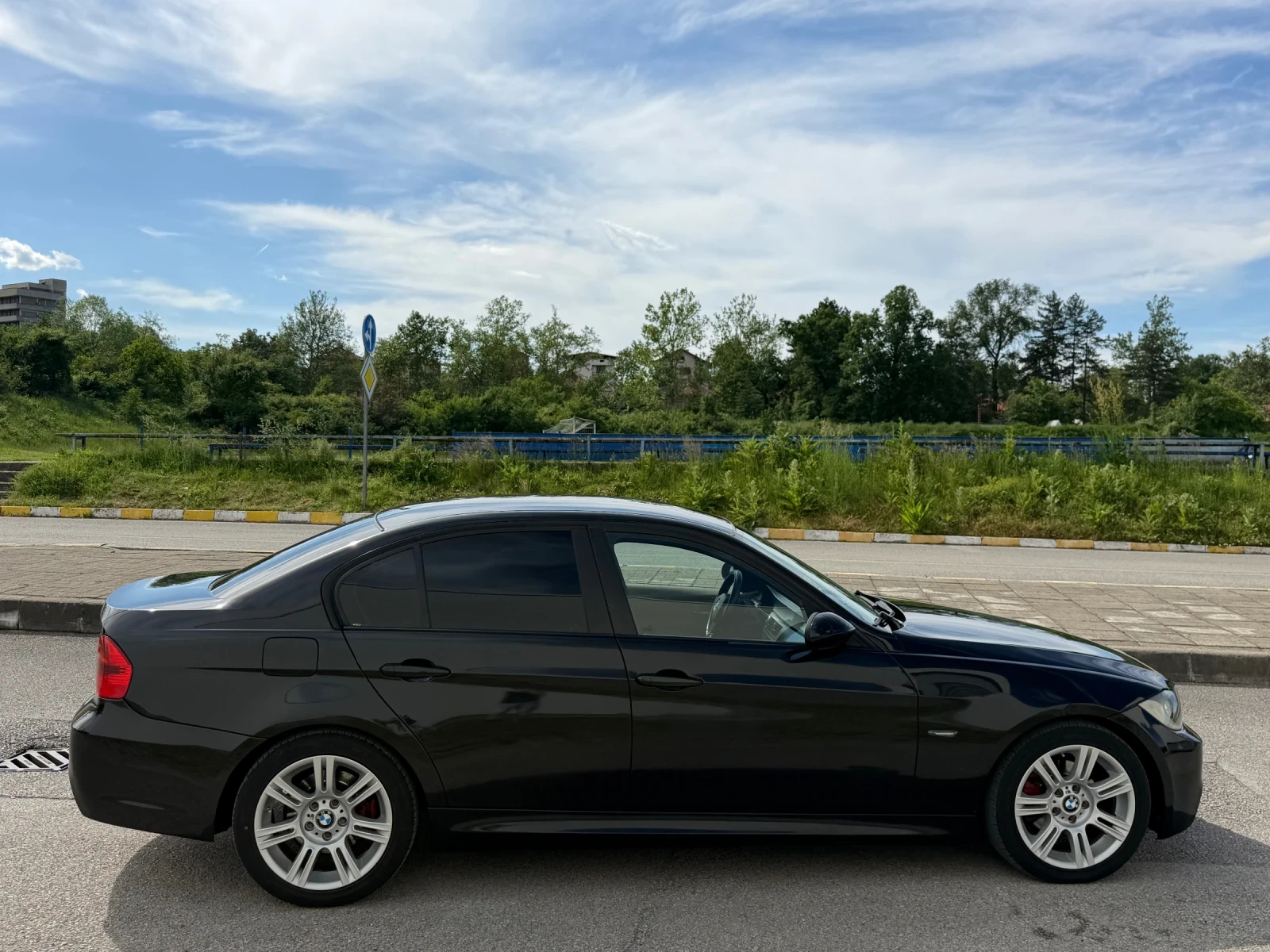BMW 320, снимка 8 - Автомобили и джипове - 54721461