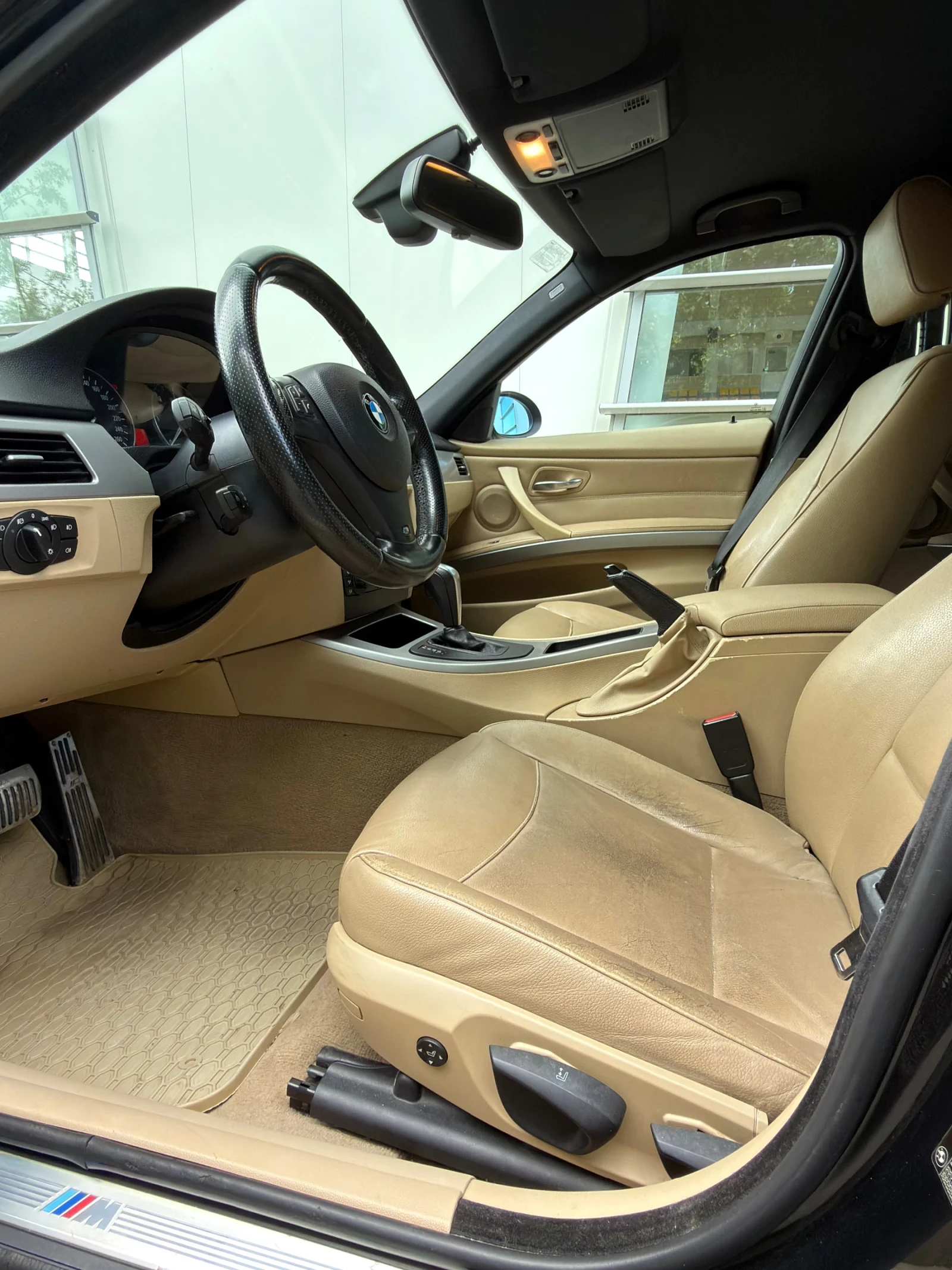 BMW 320, снимка 15 - Автомобили и джипове - 54721461