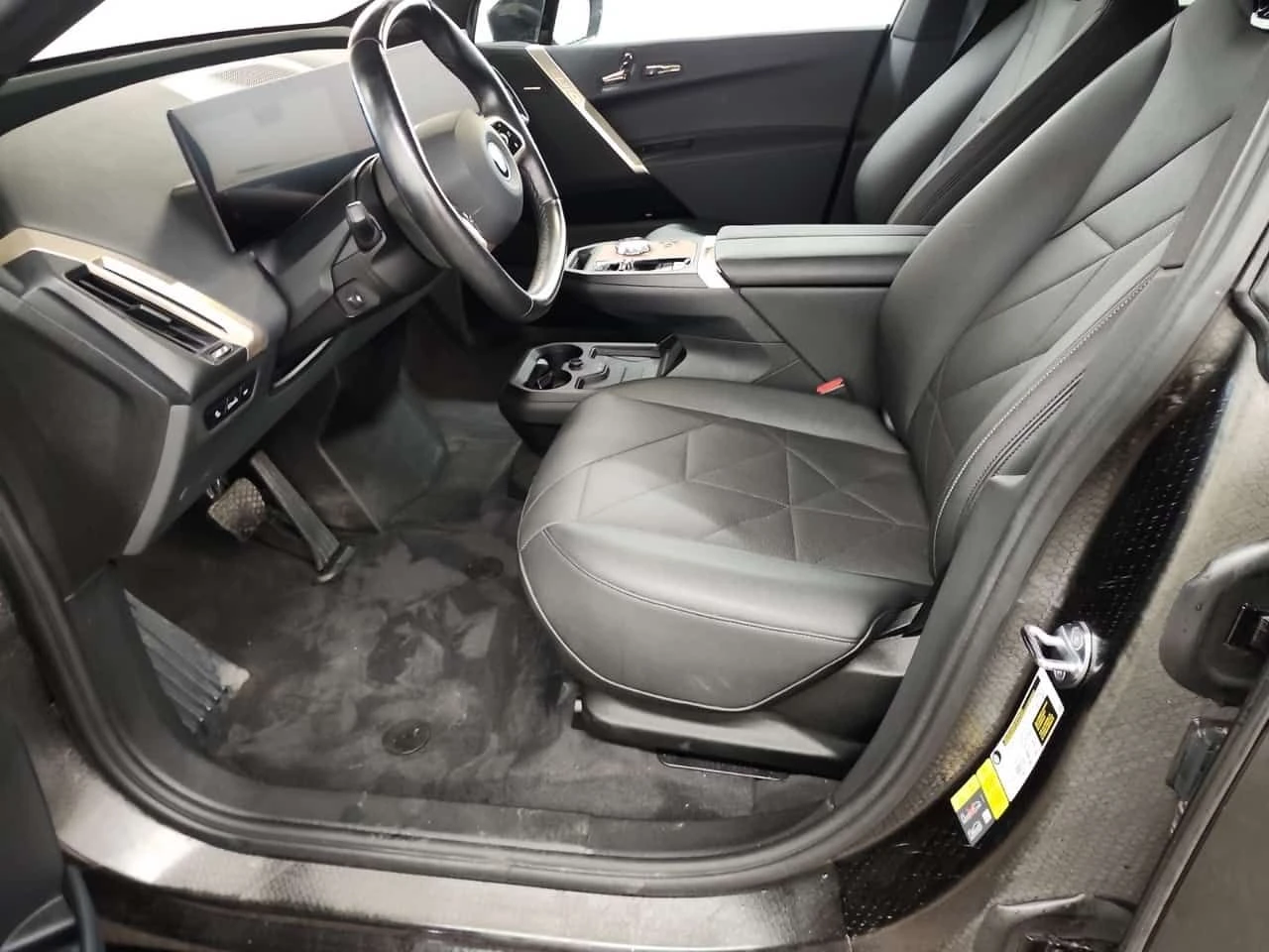 BMW iX XDRIVE50  CARFAX | Mobile.bg � ����������� 5