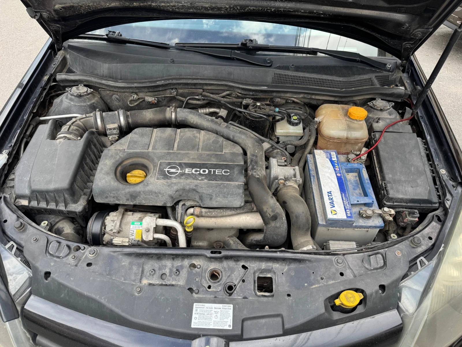 Opel Astra 1.7 GTC, снимка 16 - Автомобили и джипове - 54873440