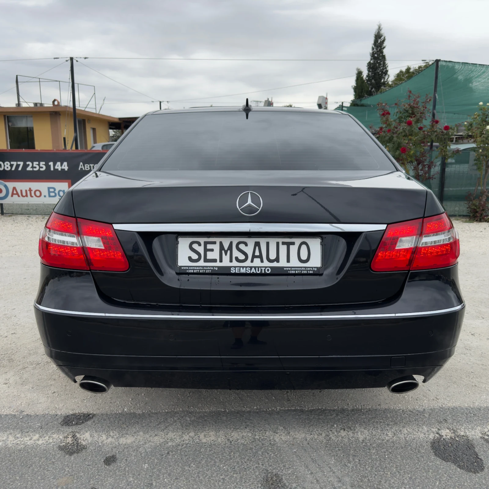 Mercedes-Benz E 350 CGI BlueEfficiency, снимка 5 - Автомобили и джипове - 56258371