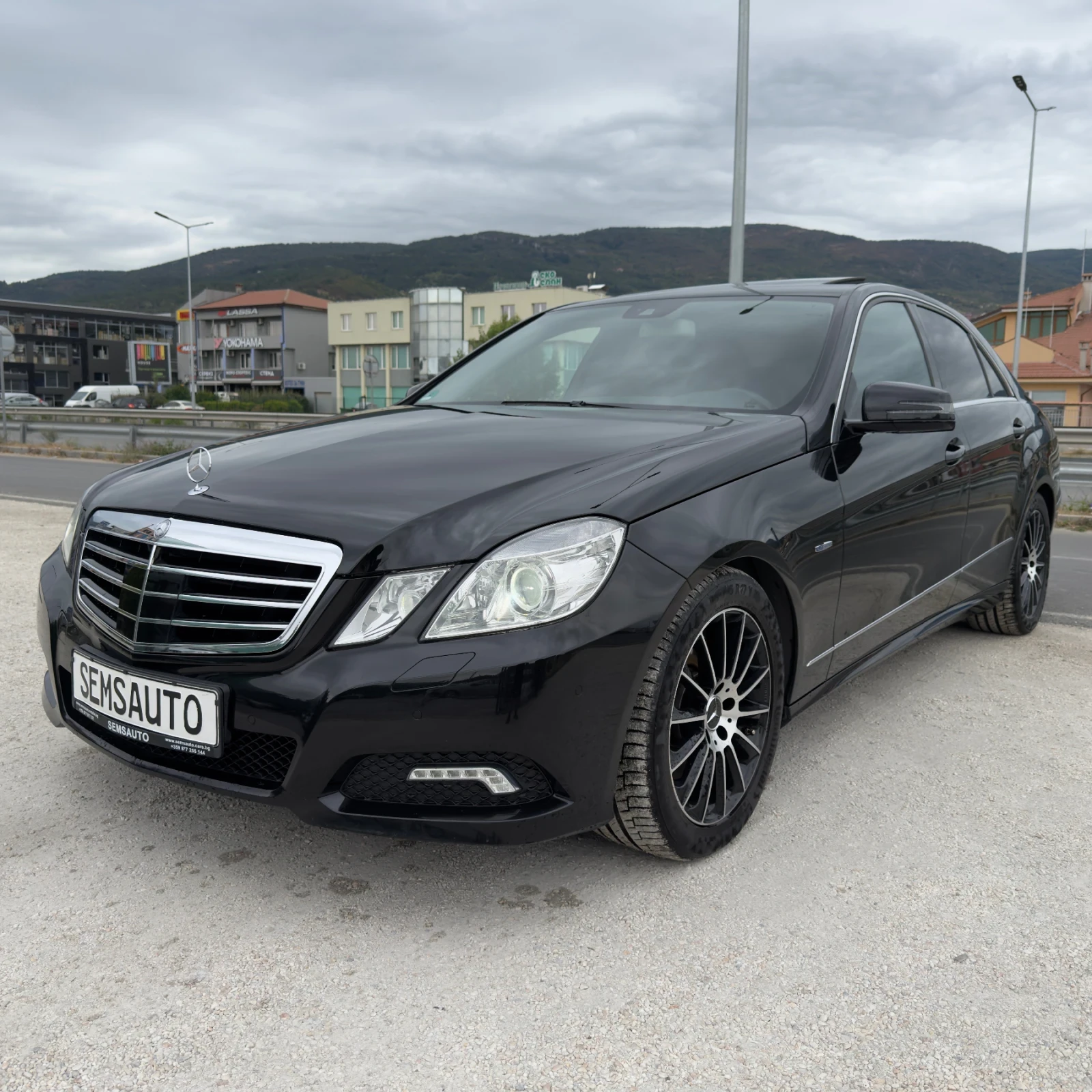 Mercedes-Benz E 350 CGI BlueEfficiency