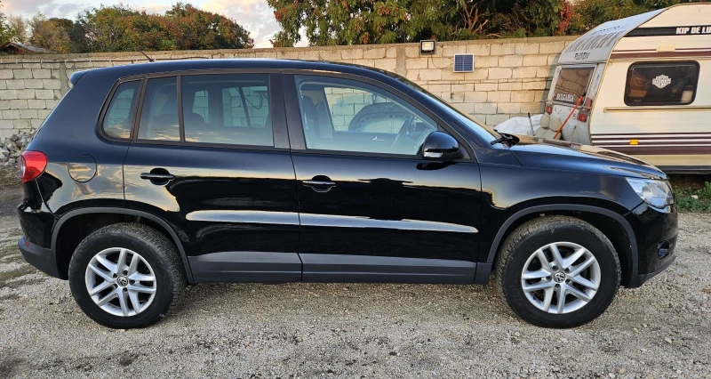 VW Tiguan 2.0 TDI...4Х4 , снимка 4 - Автомобили и джипове - 52002295
