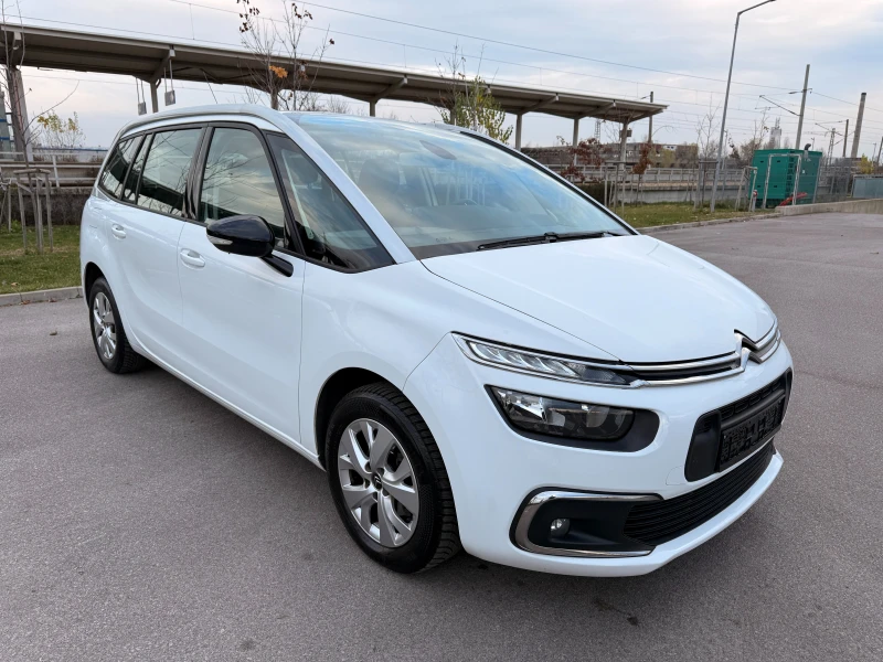 Citroen Spacetourer 1.5HDI* NAVI* CARPLAY* EURO6* , снимка 3 - Автомобили и джипове - 53167376