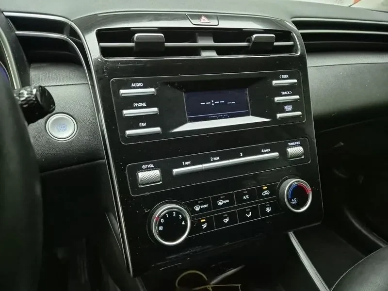Hyundai Tucson DIESEL 2.0 4WD PREMIUM, снимка 14 - Автомобили и джипове - 54955879
