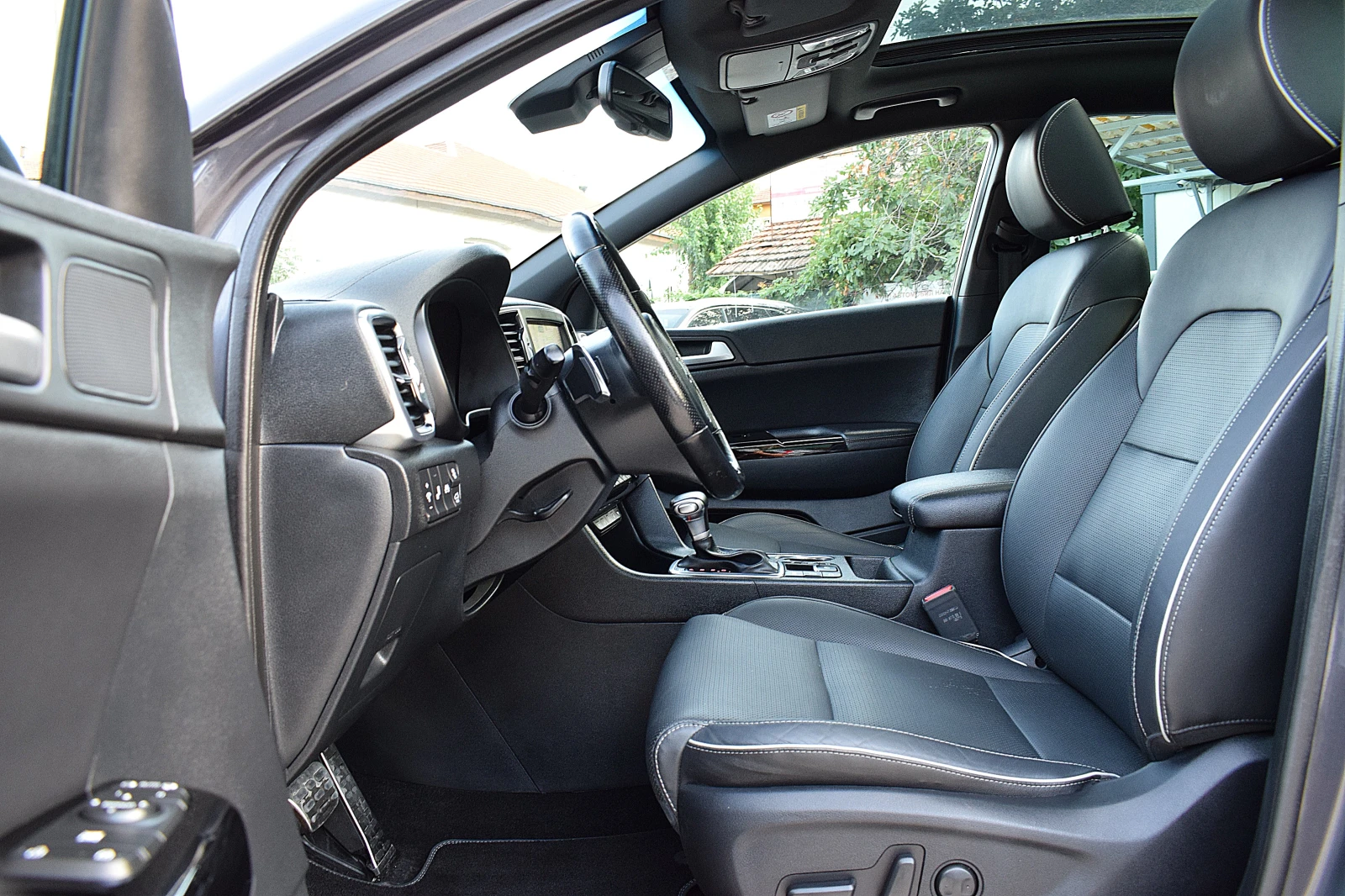 Kia Sportage 1.6ШВЕЙЦАРИЯ-ДИСТРОНИК/КОЖА/НАВИ/LANE ASSIST/ПАНОР - изображение 6