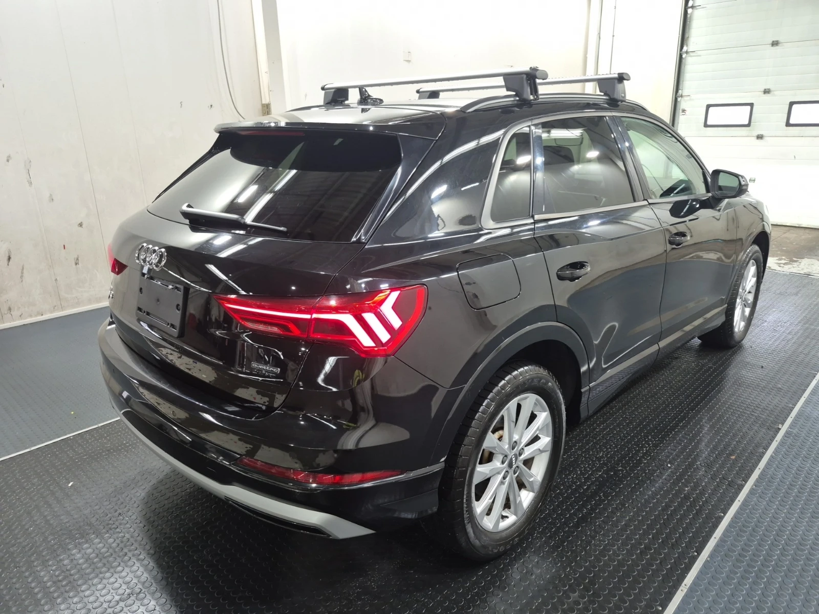 Audi Q3 * CARFAX * БЕЗ ПЪРВОНАЧАЛНА ВНОСКА - изображение 6