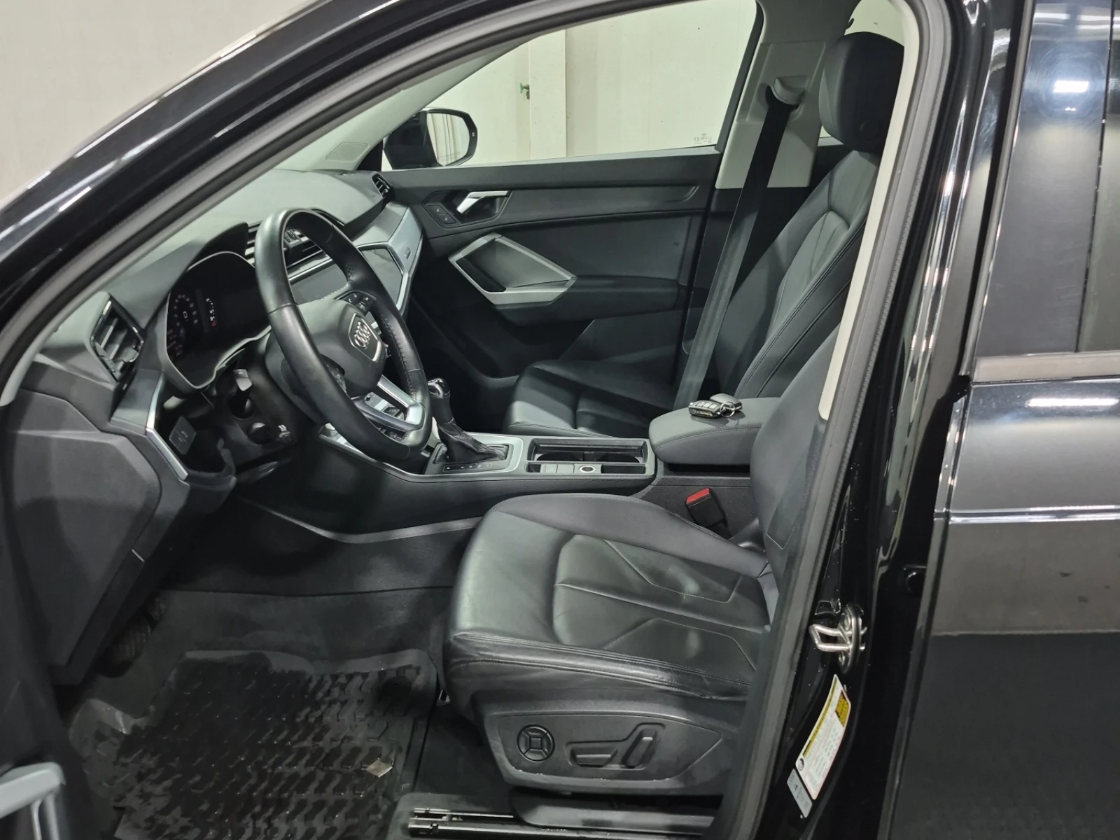 Audi Q3 * CARFAX * БЕЗ ПЪРВОНАЧАЛНА ВНОСКА - изображение 7