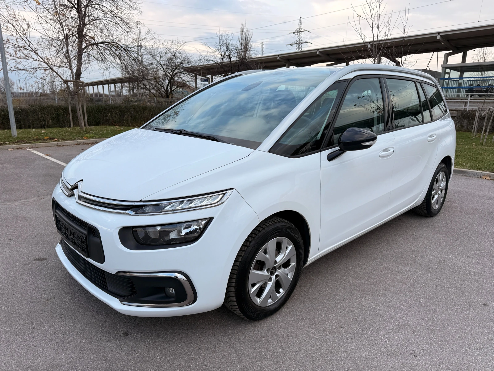 Citroen Spacetourer 1.5HDI* NAVI* CARPLAY* EURO6*  | Mobile.bg � ����������� 1