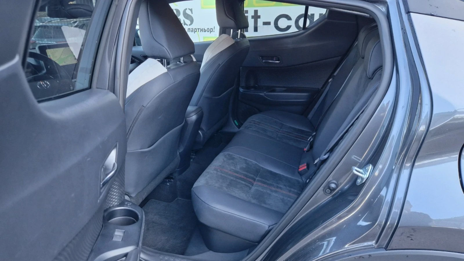 Toyota C-HR GR Sport 2.0 Hybrid, Face Lift, Гаранция, снимка 9 - Автомобили и джипове - 53325039