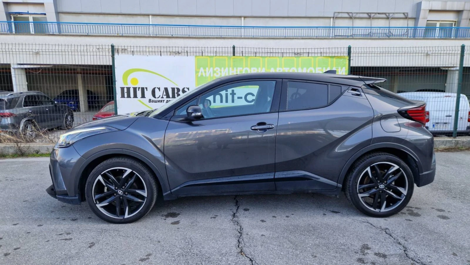 Toyota C-HR GR Sport 2.0 Hybrid, Face Lift, Гаранция, снимка 4 - Автомобили и джипове - 53325039