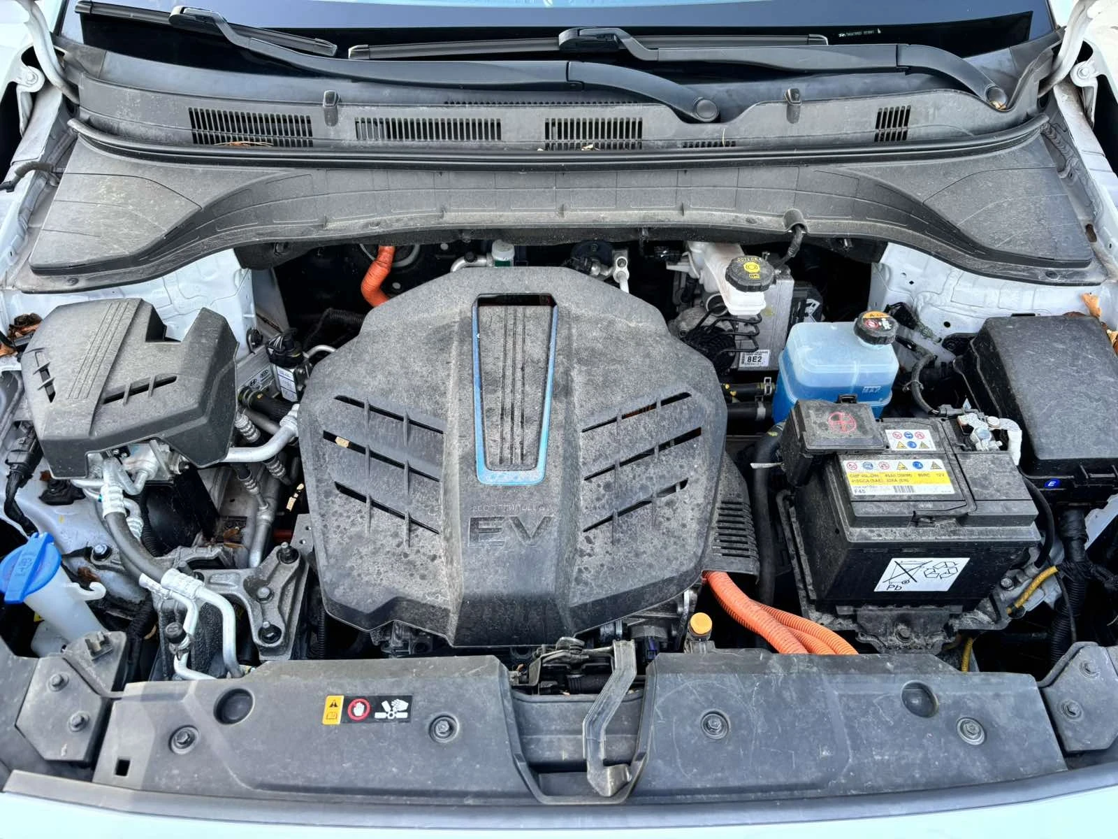 Hyundai Kona, снимка 11 - Автомобили и джипове - 53850906