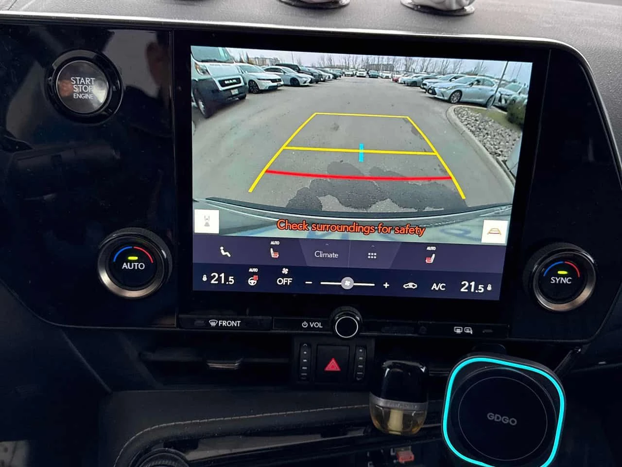 Lexus NX * 250 * CARFAX * Дистроник * Подгрев * , снимка 9 - Автомобили и джипове - 53970222