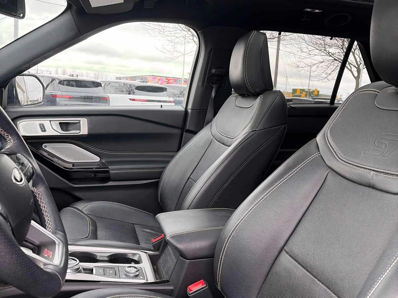 Ford Explorer ST/ДИСТРОНИК/360 КАМЕРИ, снимка 7 - Автомобили и джипове - 54093398