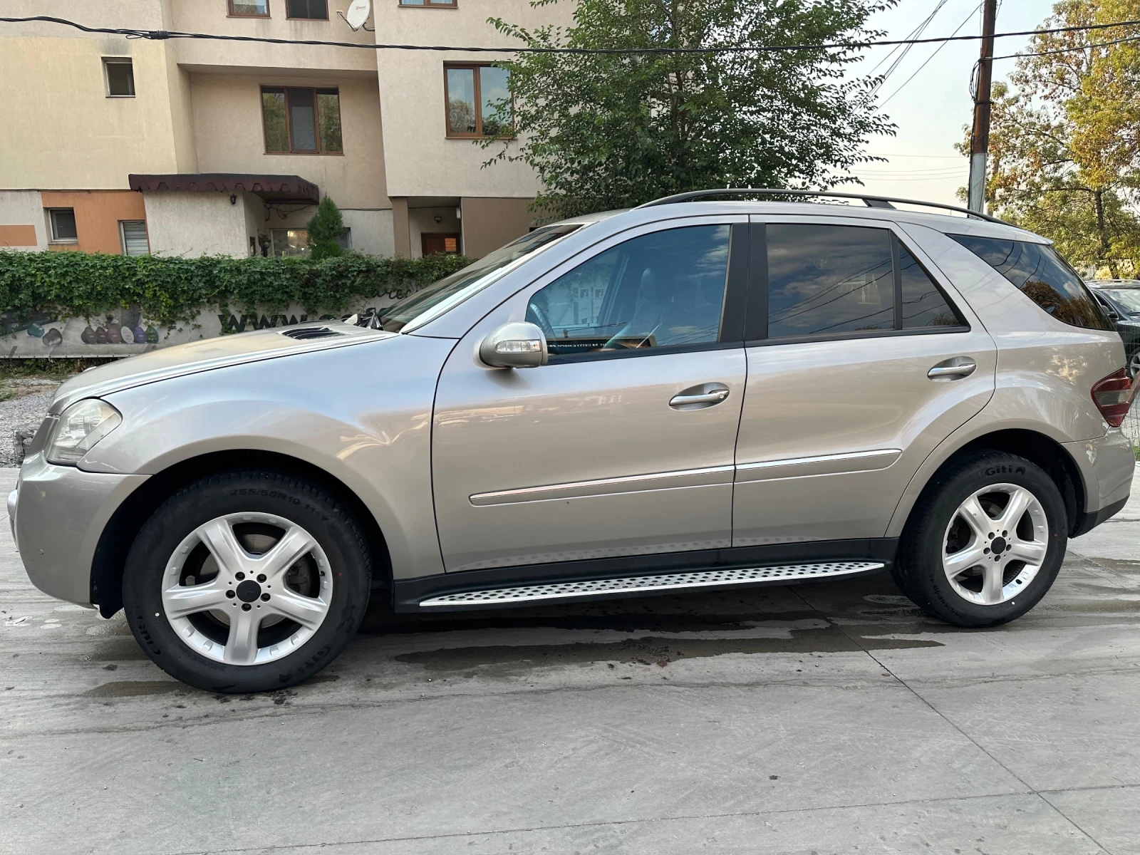 Mercedes-Benz ML 320, снимка 4 - Автомобили и джипове - 54482959